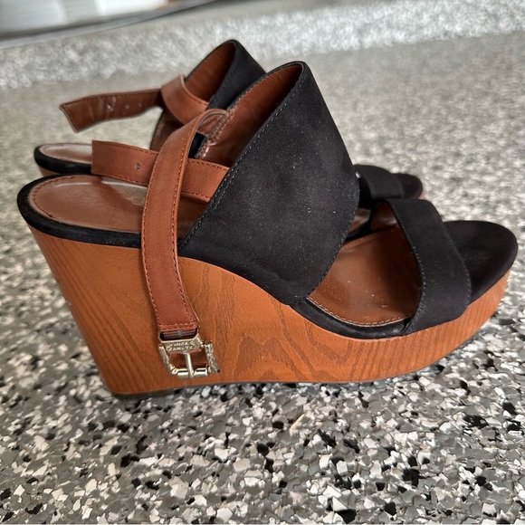 Vince Camuto Wedges - Picture 7 of 10